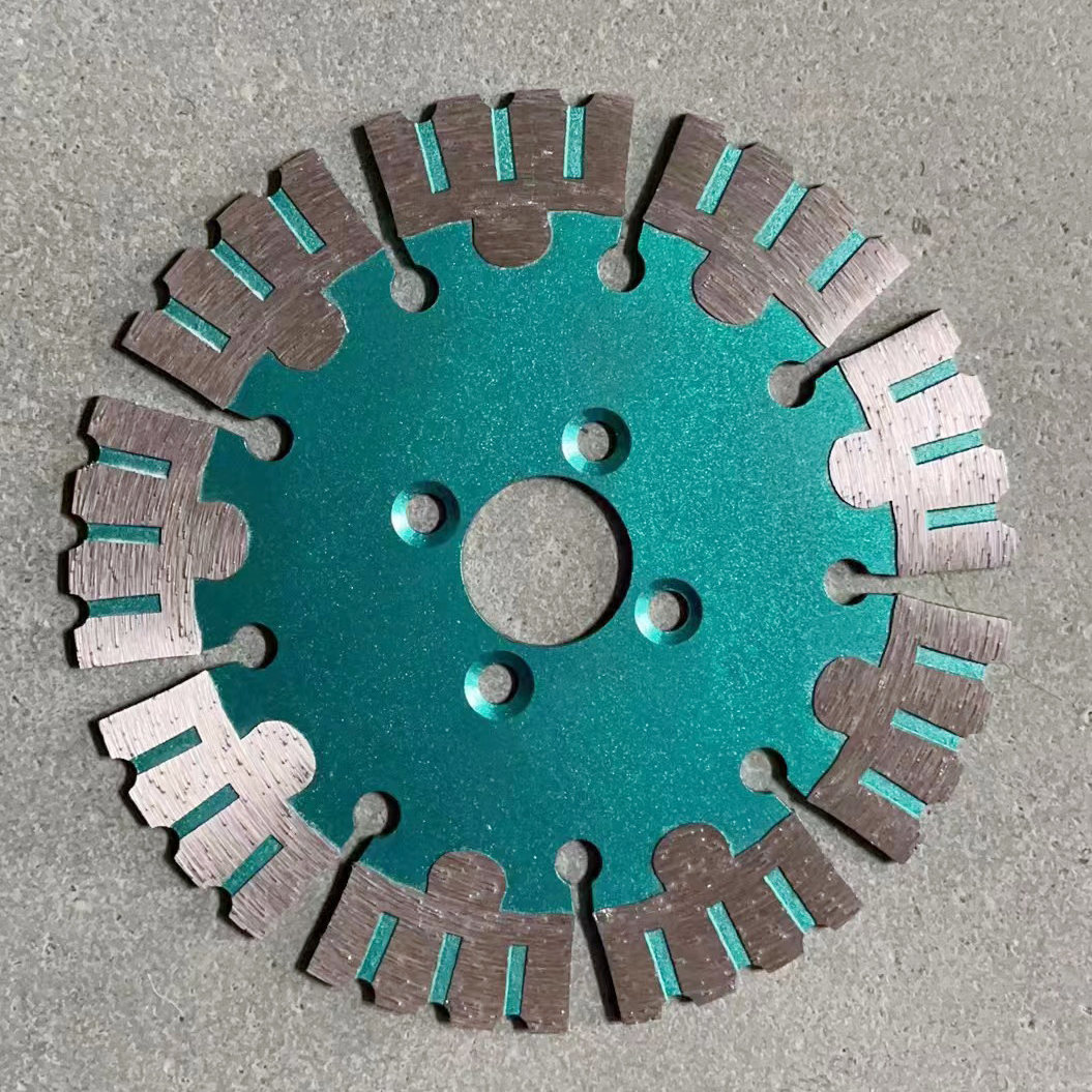 LITTLE ANT Protect Crown Teeth Brick Cutting Disc for Lime Beraing Wall Concrete Grooving Diamond Segmented Saw Blade